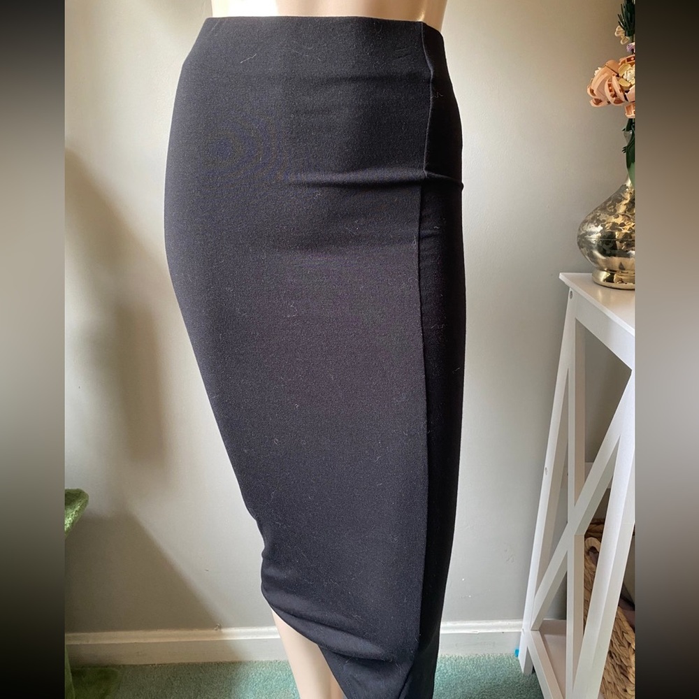 Forever 21 Black midi pencil skirt